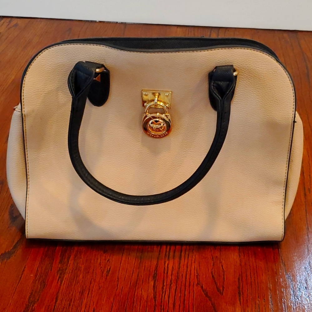 MK purse